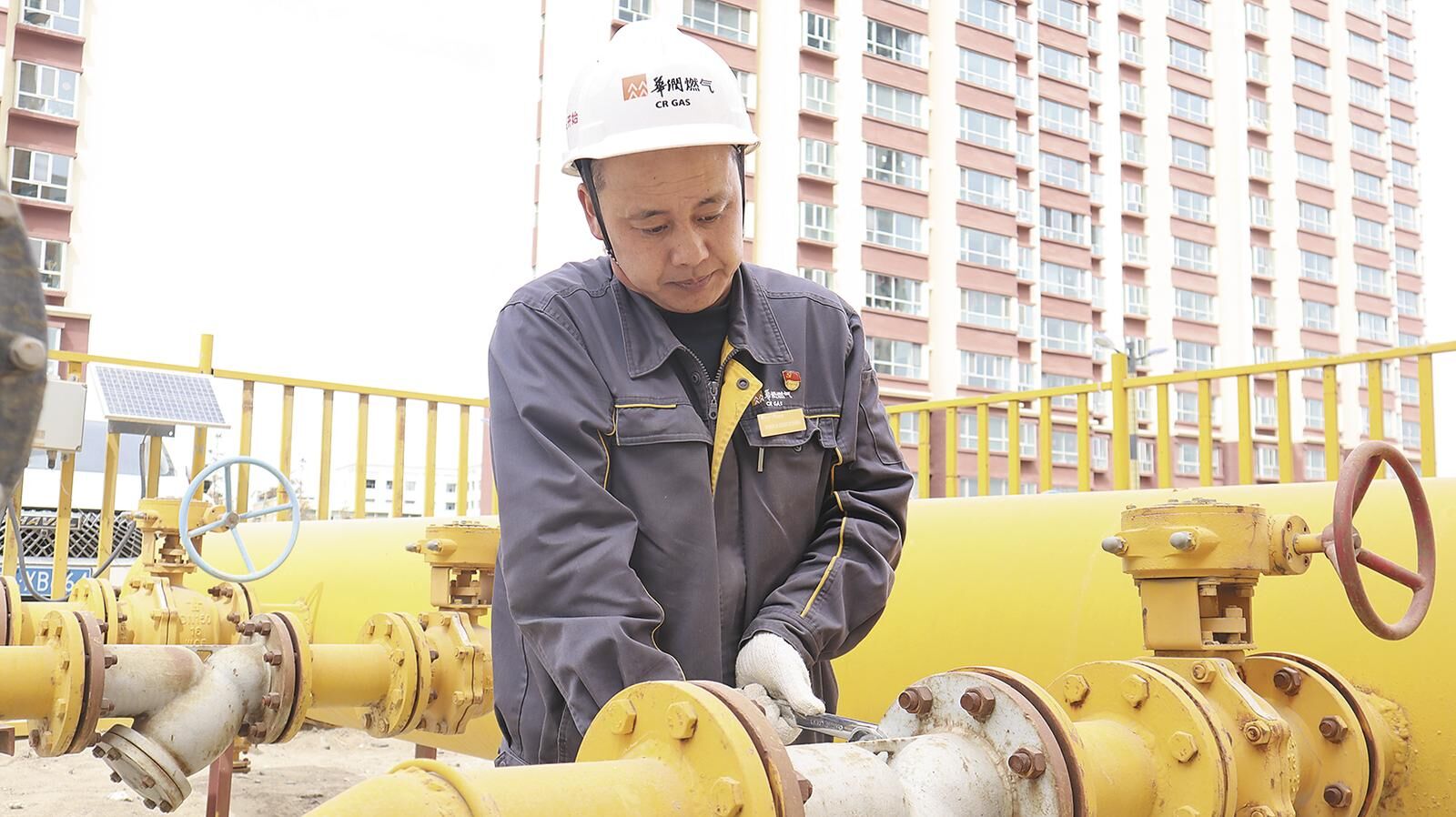 【中國夢·勞動美——凝心鑄魂跟黨走 團結奮斗新征程】勇擔高原藍焰的守護者——記格爾木華潤燃氣有限公司調度中心班長,助理工程師、技師吳永