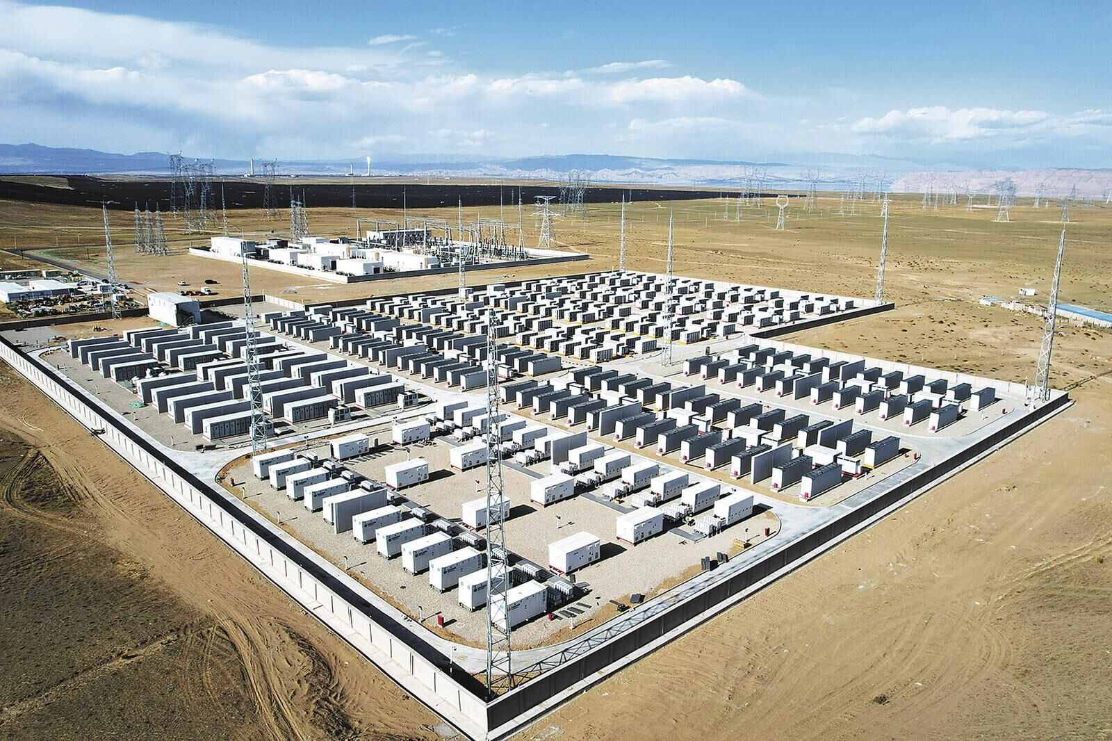 【堅定信心 實干爭先】國家能源集團青海共和公司塔拉儲能電站全容量并網發電