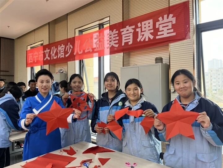 【堅定信心 實干爭先 深入學習貫徹習近平總書記考察青海重要講話精神感恩·成長】愛的種子在青春筆下生根發芽