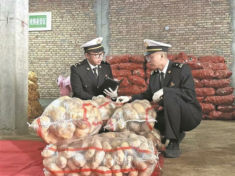 【新時代 新征程 新偉業(yè)·高質(zhì)量發(fā)展調(diào)研行】外貿(mào)“新”風(fēng)從“青”來 “雙向奔赴”啟新程——推動青海民營經(jīng)濟高質(zhì)量發(fā)展·“政”能量(六)