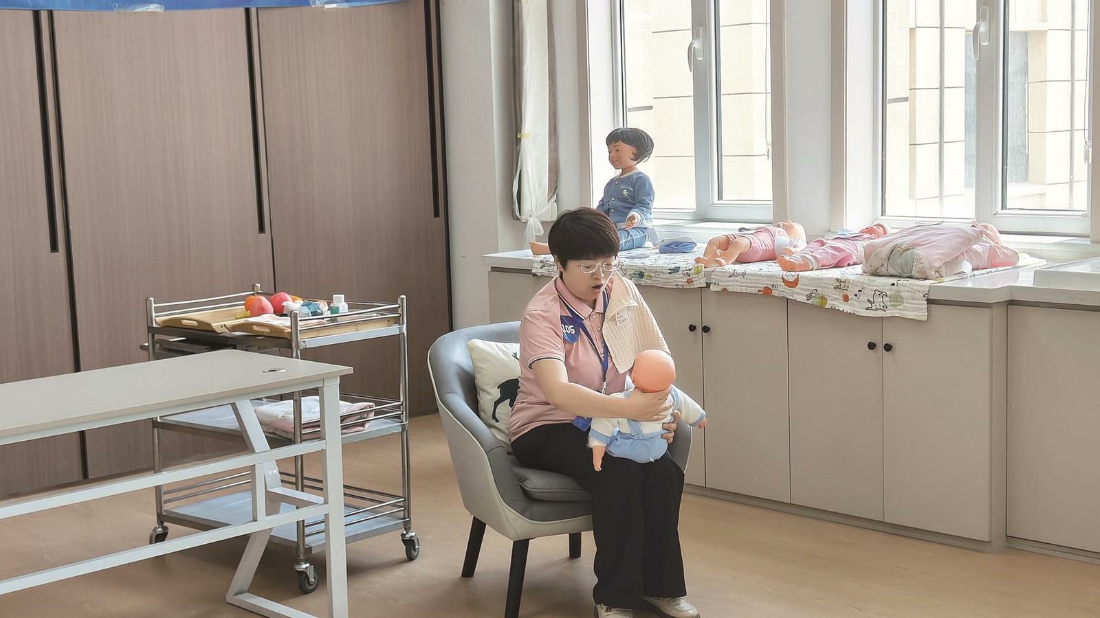 青海省家政服務(wù)業(yè)2025年“技術(shù)狀元”出爐