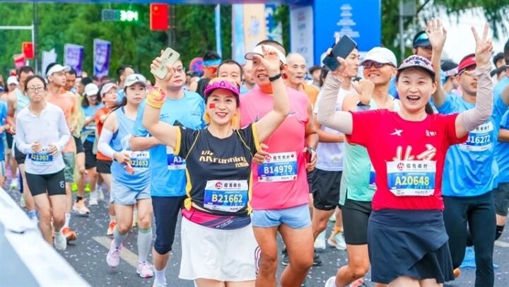 跨越千山萬水奔赴2025西寧半程馬拉松