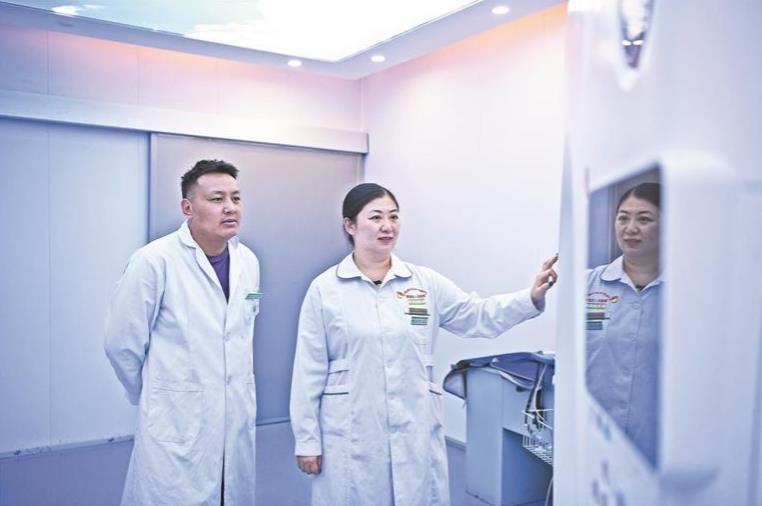 【山海同心 筑夢青海】雪域高原上的“影像之光”——援青故事⑥