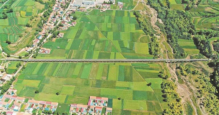 青海引大濟(jì)湟工程全面竣工投入運(yùn)行