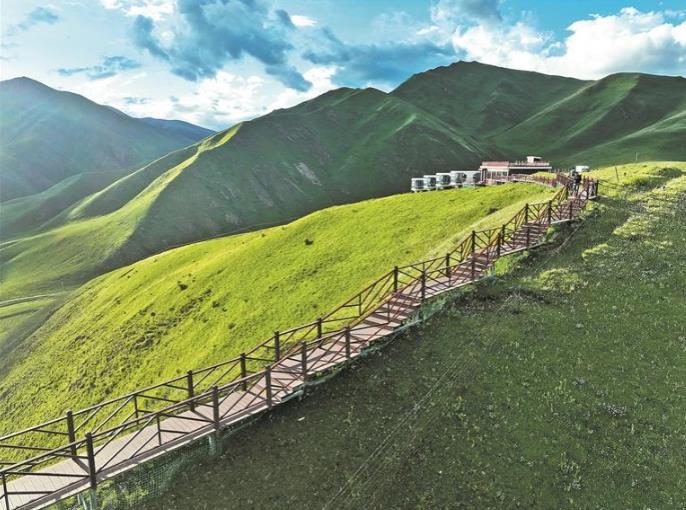 共繪雪域高原同心圓——第十批援藏和第五批援青工作紀實