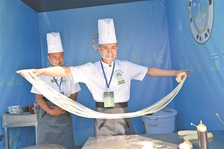 拉面舞動黃河岸 匠心接力向未來——第二屆全國拉面技能大賽現場見聞