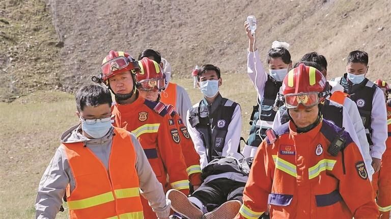 聞“汛”而動 向險而行