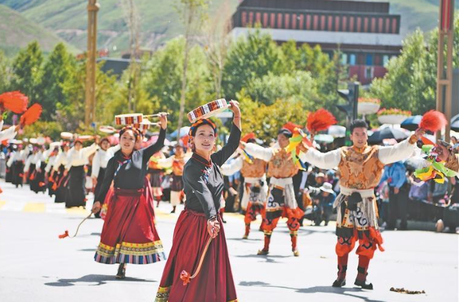 寫給三江源的動人情書——“瀟灑的康巴人”巡游見聞