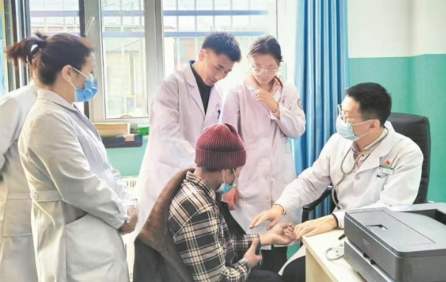 【山海同心 筑夢青海】天津“曼巴”守護牧區群眾健康——援青故事(17)