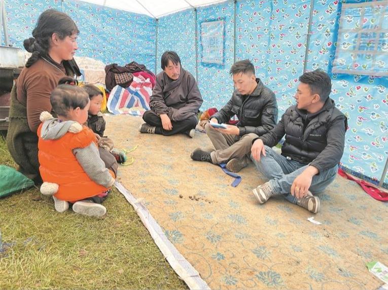 【黨旗在基層一線高高飄揚】“90后”村支書點亮牧村振興路——記果洛州久治縣智青松多鎮德合隆村黨支部書記才讓