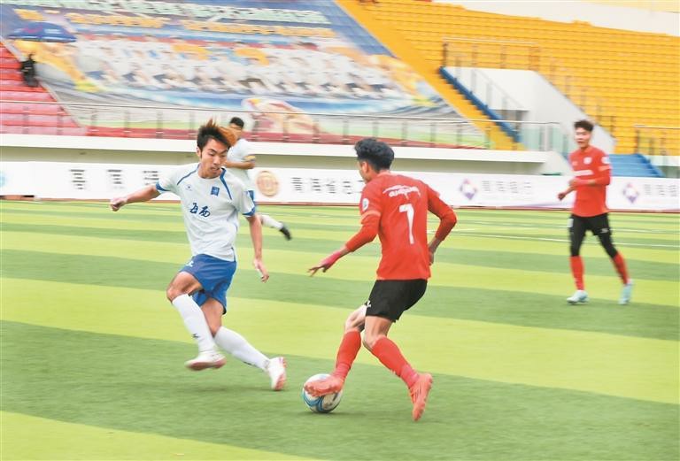 【大美青海·高原足球】柏樹山下鏖戰急 高原綠茵展魅力——第二屆“青超聯賽”第九輪海西主場見聞