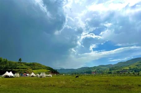 西寧戶外露營活力十足