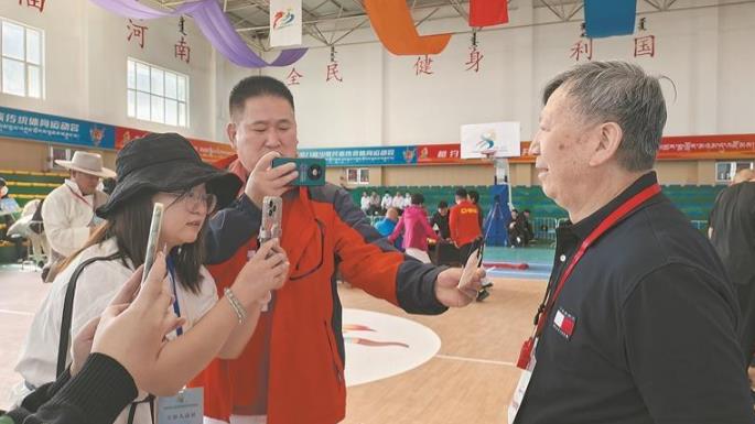 【心聲】賽場之“暖”與賽事之“拼”