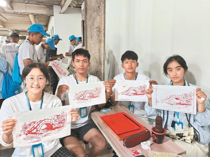 蘇青攜手,共筑學(xué)子成長之路