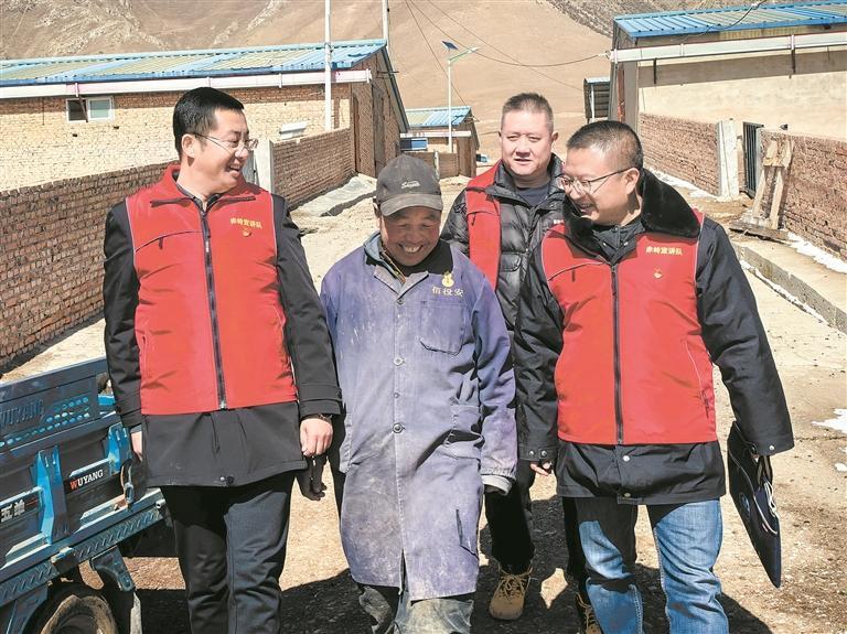 【黨旗在基層一線高高飄揚】駐村,是一場“雙向奔赴”