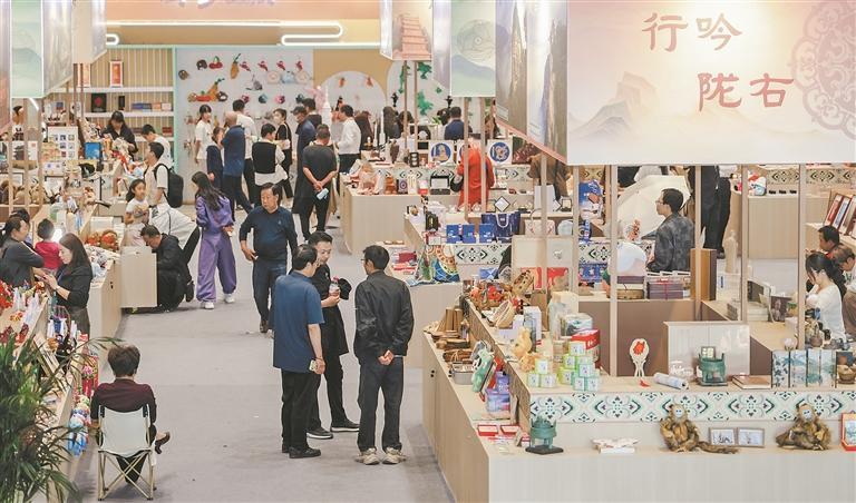 青海元素亮相敦煌文博會——第八屆絲綢之路(敦煌)國際文化博覽會現場見聞