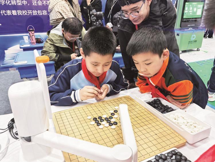 青海啟動(dòng)實(shí)施“智慧教育試點(diǎn)區(qū)(校)”工程