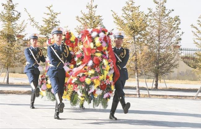 緬懷革命英烈 汲取奮進(jìn)力量——全省各地開展烈士紀(jì)念日活動(dòng)