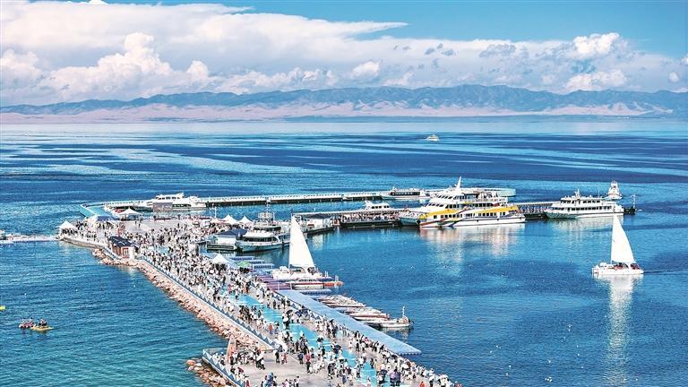 “人文體驗”與“經濟活力”交相輝映——2025年青海國慶中秋長假盤點