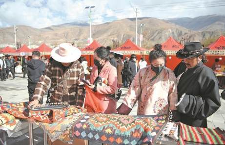 雪后好“豐”景 優品暖民心——玉樹市2025年農畜產品展銷會見聞