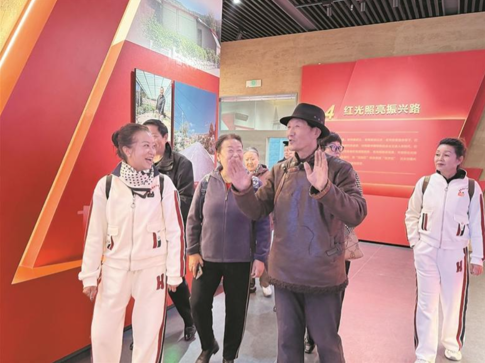 青海組織老干部開展重陽節主題活動 “銀發”力量賦能現代化新青海建設