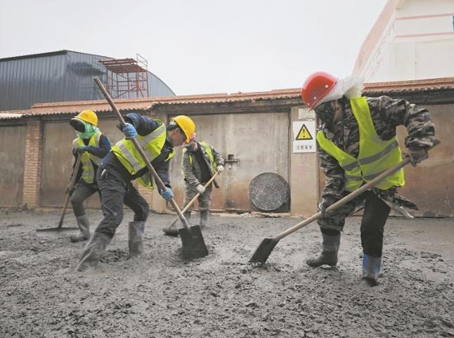 【輝煌“十四五”改革譜新篇·走基層 看變化】暖了家,平了路,舒了心