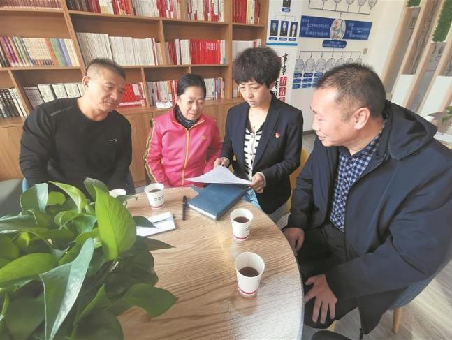 【四中全會精神在基層】一杯熬茶敘真情 鄰里圍坐話變遷