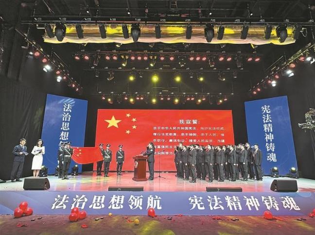 讓法治宣傳有深度更有溫度——2025年青海省“憲法宣傳周”主場活動(dòng)見聞