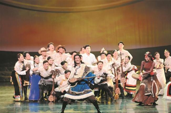 舞動(dòng)雪山情 筑夢(mèng)新時(shí)代——舞劇《雪山大地》現(xiàn)場見聞